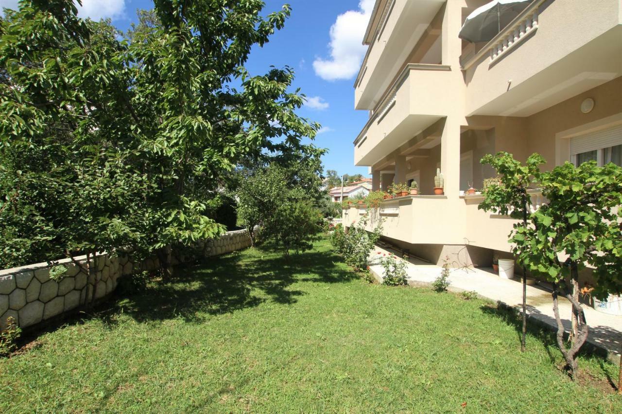 Apartments Macolic ราบ ภายนอก รูปภาพ