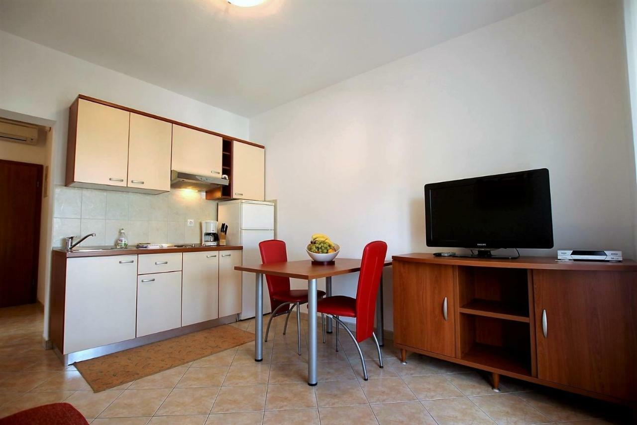 Apartments Macolic ราบ ภายนอก รูปภาพ